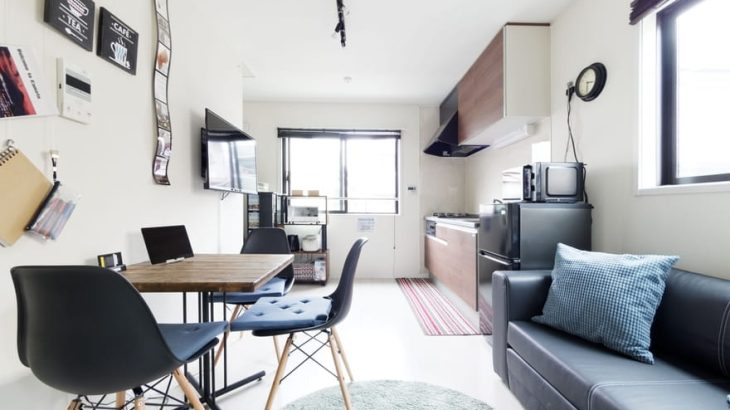 ユニットハウスで一人暮らしは可能？メリット・デメリットと最適な活用法を徹底解説